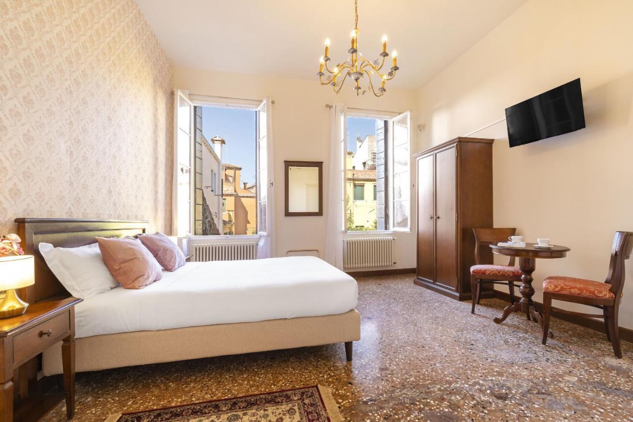 Residenza Centopietre - Dorsoduro By Wonderful Italy Venice Luaran gambar