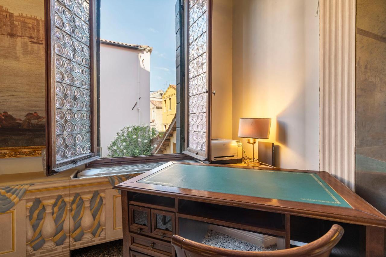 Residenza Centopietre - Dorsoduro By Wonderful Italy Venice Luaran gambar